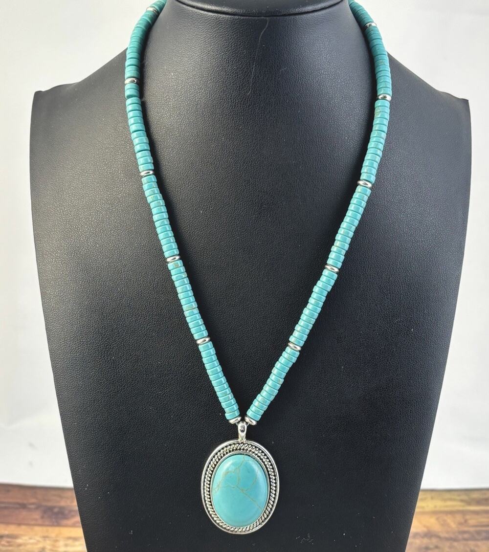 NEW Chaps Faux Turquoise Medallion Pendant On FX Turquoise 18.5”-20.5”Necklace